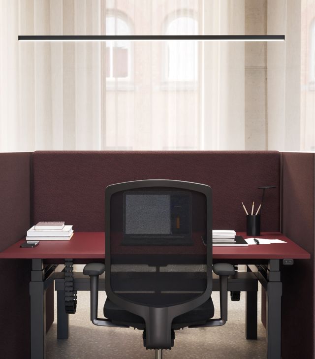 Discover Bench desk system - EFG